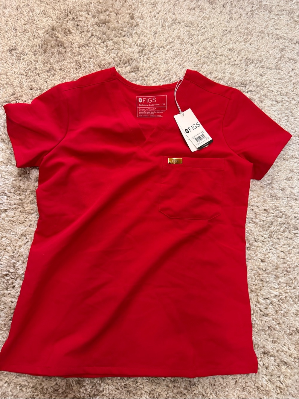 FIGS NWT Red XS Catarina Scrub Top